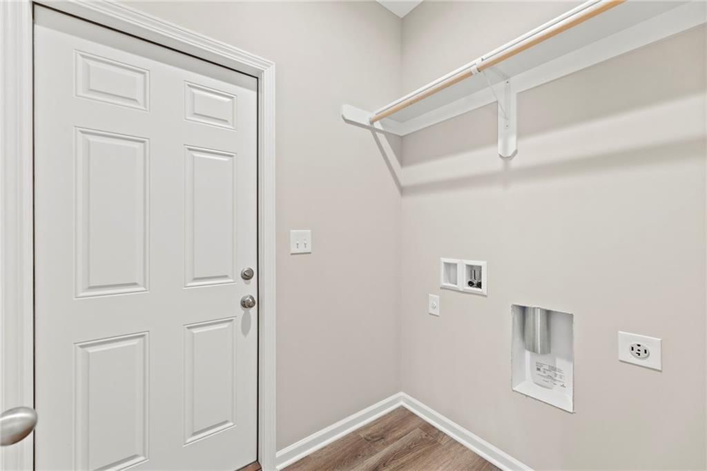 818 W 10th Street — photo 29