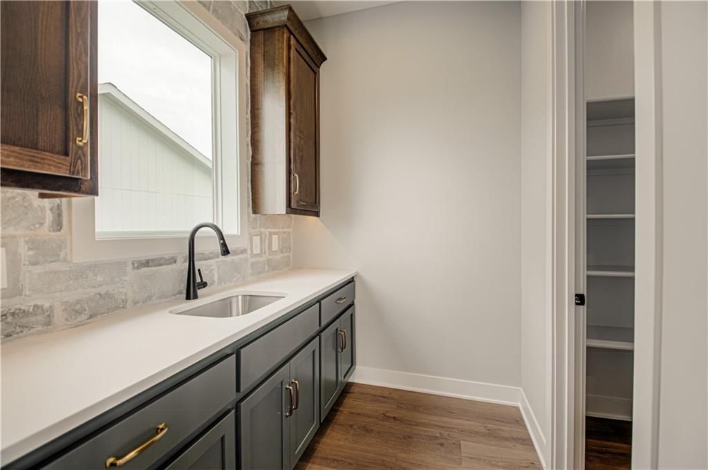 17168 S Laurelwood Street — photo 16