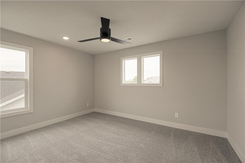 17168 S Laurelwood Street — photo 35