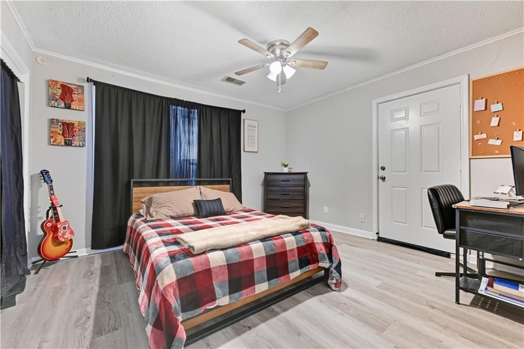 5636 Pitkin Street — photo 10