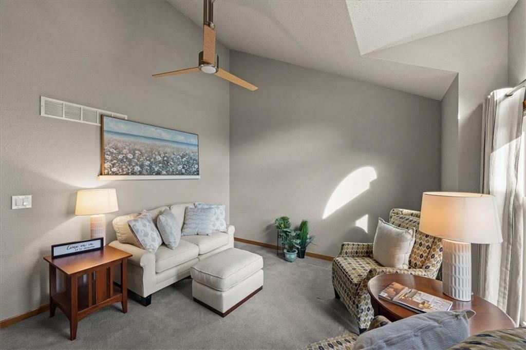 15778 Horton Street — photo 2