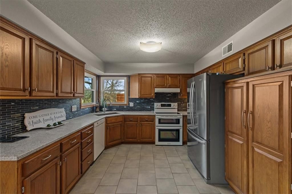 15778 Horton Street — photo 22