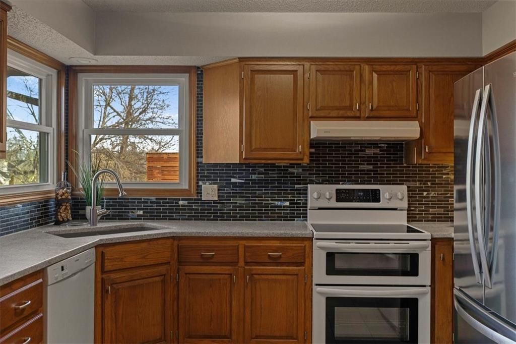15778 Horton Street — photo 23