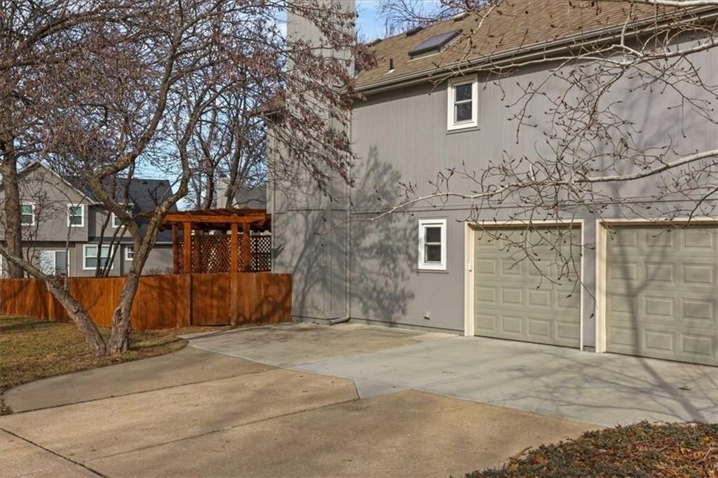 15778 Horton Street — photo 47