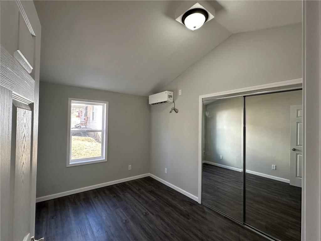 1822 S Hawthorne Avenue — photo 15