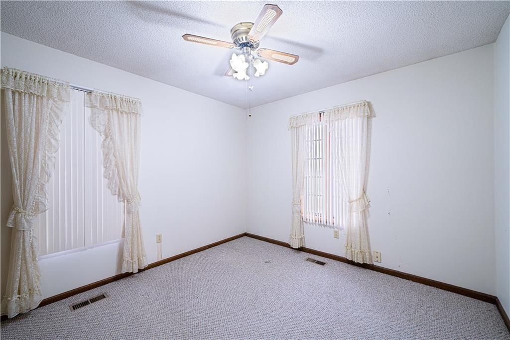 1402 SE Moore Road — photo 10
