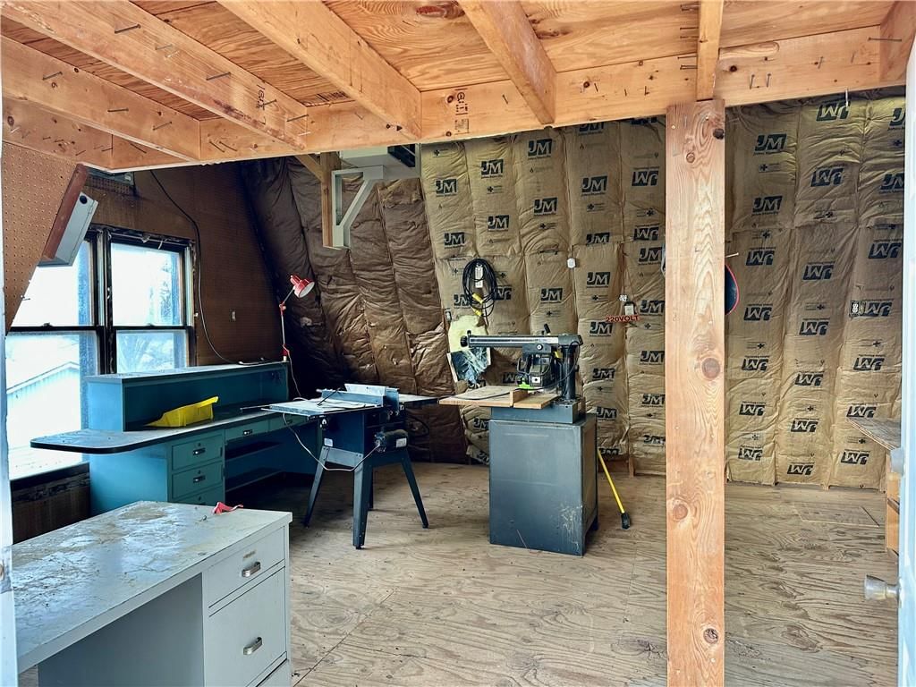1402 SE Moore Road — photo 43