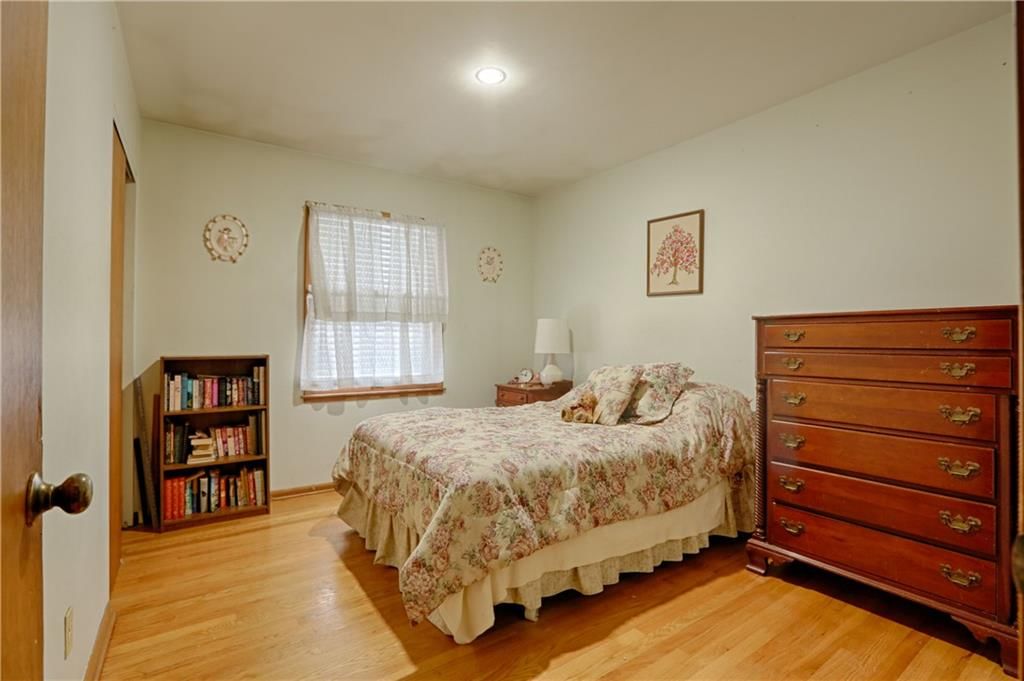 3706 E 107th Street — photo 10