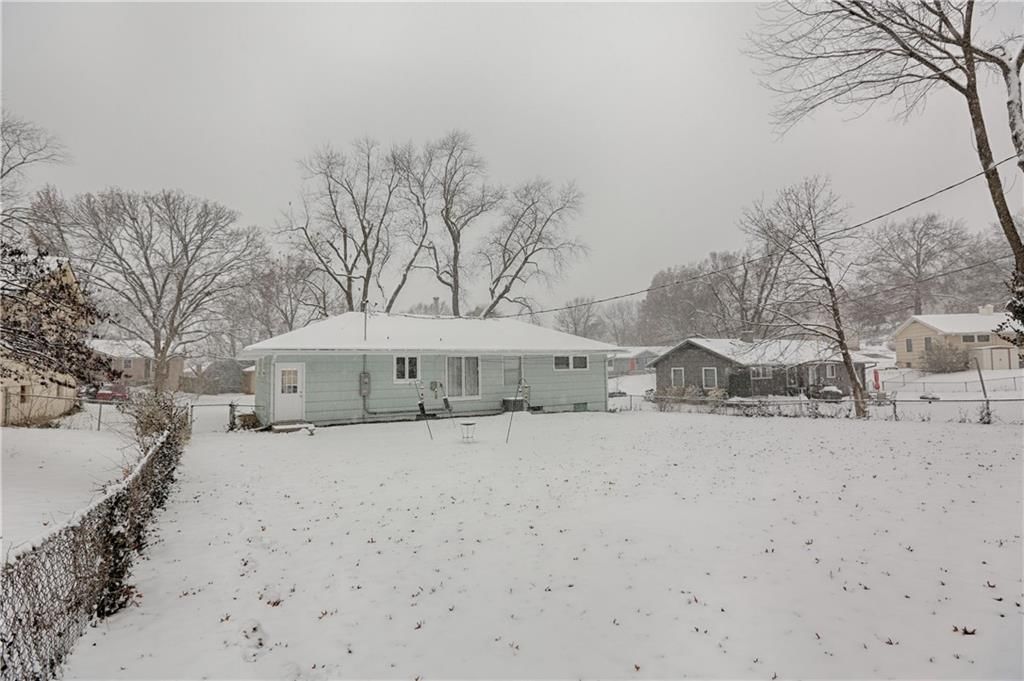 3706 E 107th Street — photo 16