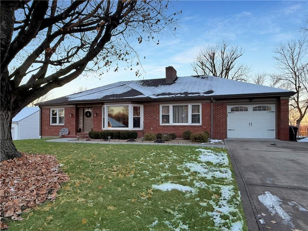 1110 Elm Street, Higginsville, MO