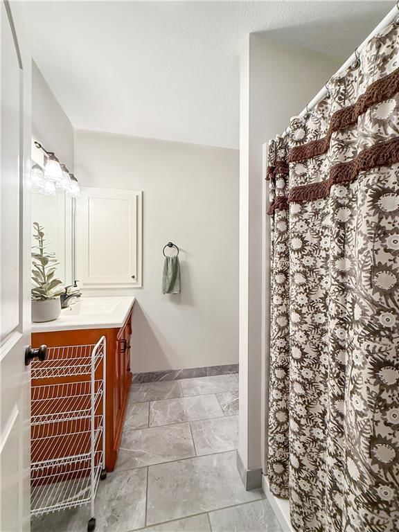 1110 Elm Street — photo 19