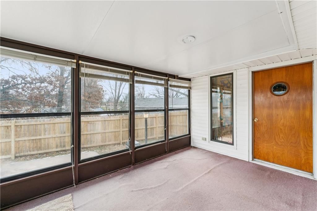 3225 NE 47th Street — photo 23