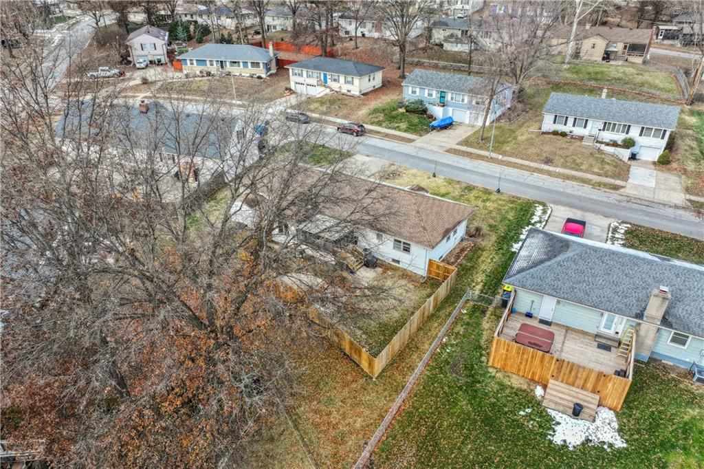 3225 NE 47th Street — photo 57