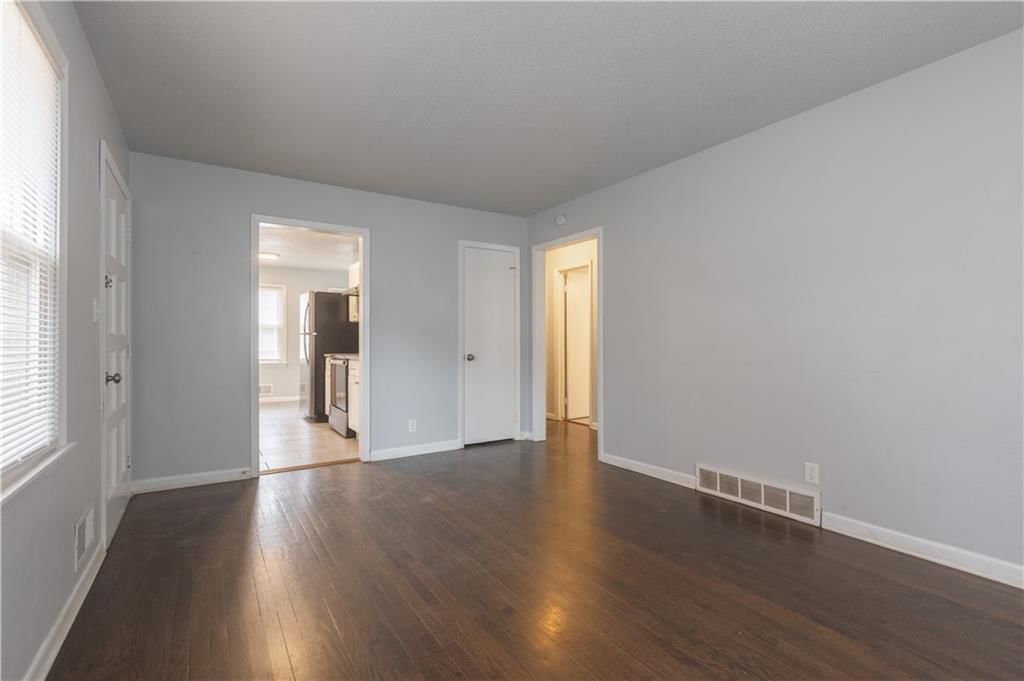 3916 N Spruce Avenue — photo 6