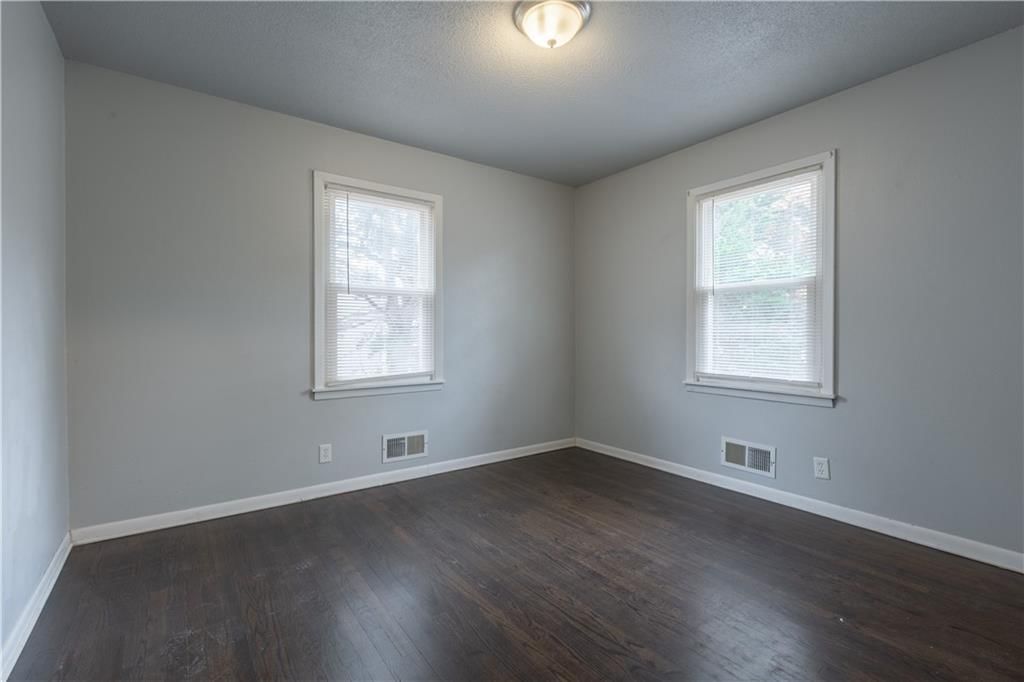 3916 N Spruce Avenue — photo 11