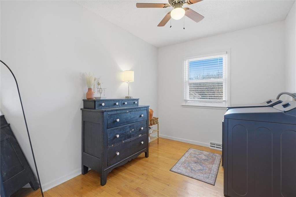 203 Sanderson Drive — photo 14