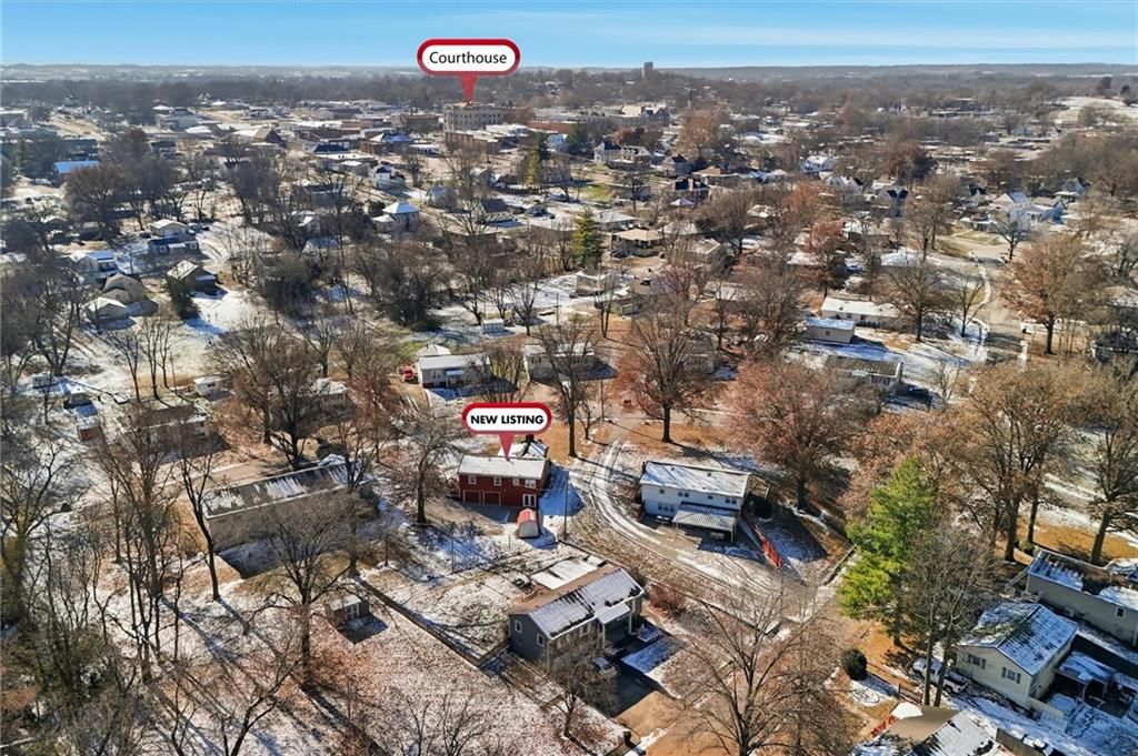 203 Sanderson Drive — photo 24
