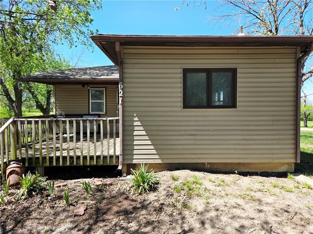 621 William Street — photo 2