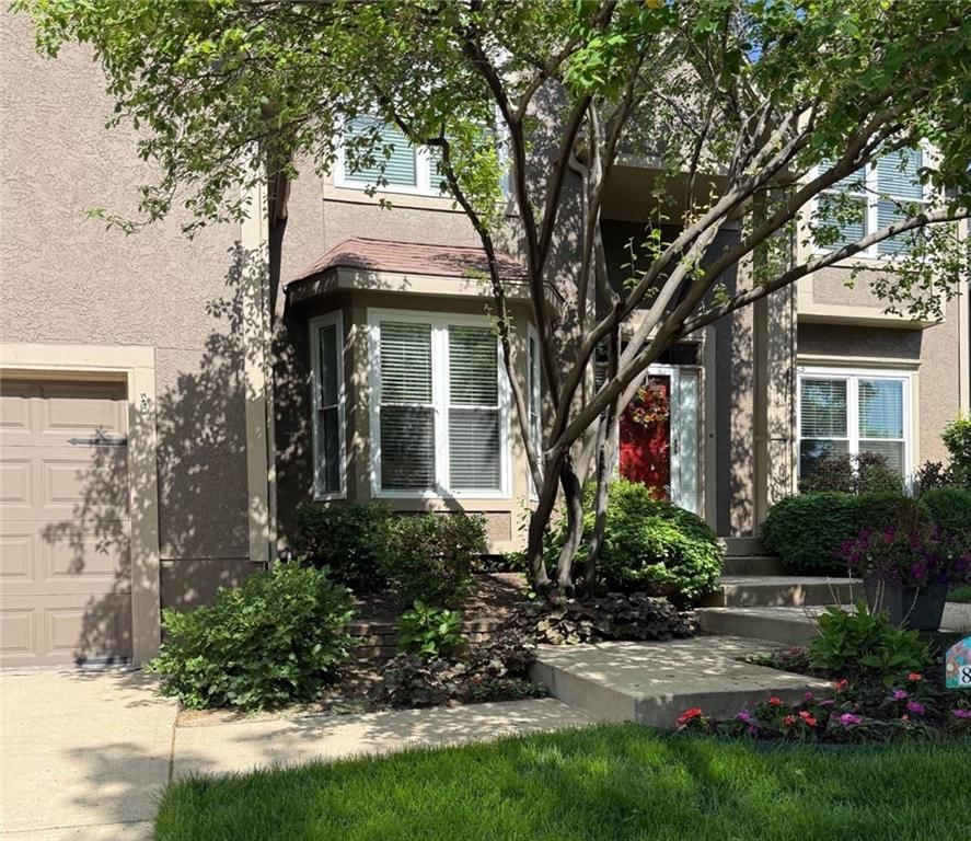 8528 Candlelight Lane — photo 3