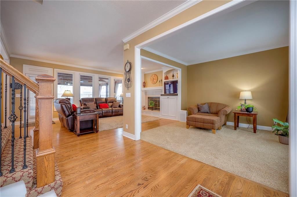 8528 Candlelight Lane — photo 7