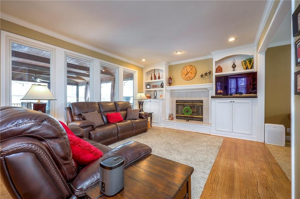 8528 Candlelight Lane — photo 13