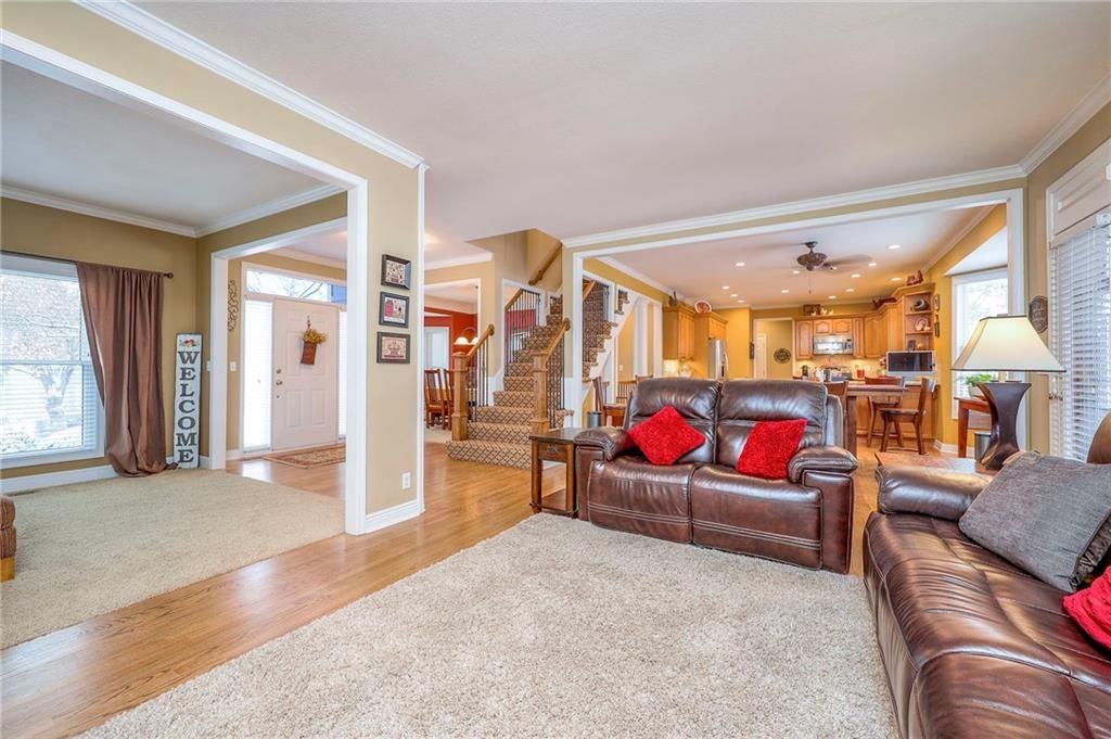 8528 Candlelight Lane — photo 15