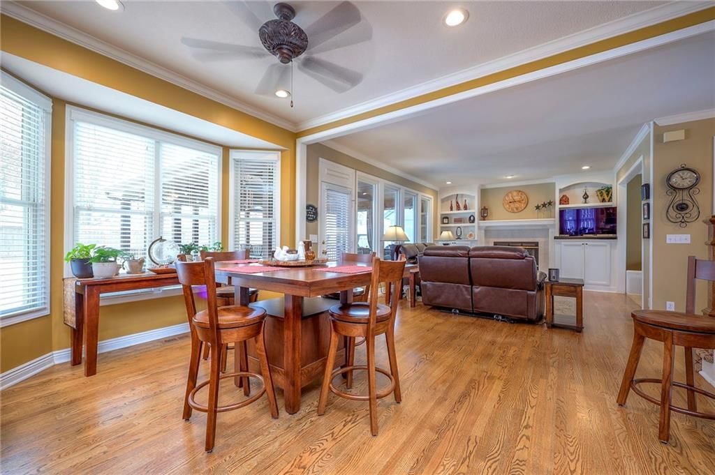 8528 Candlelight Lane — photo 17