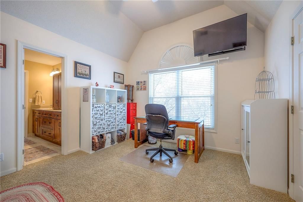 8528 Candlelight Lane — photo 26