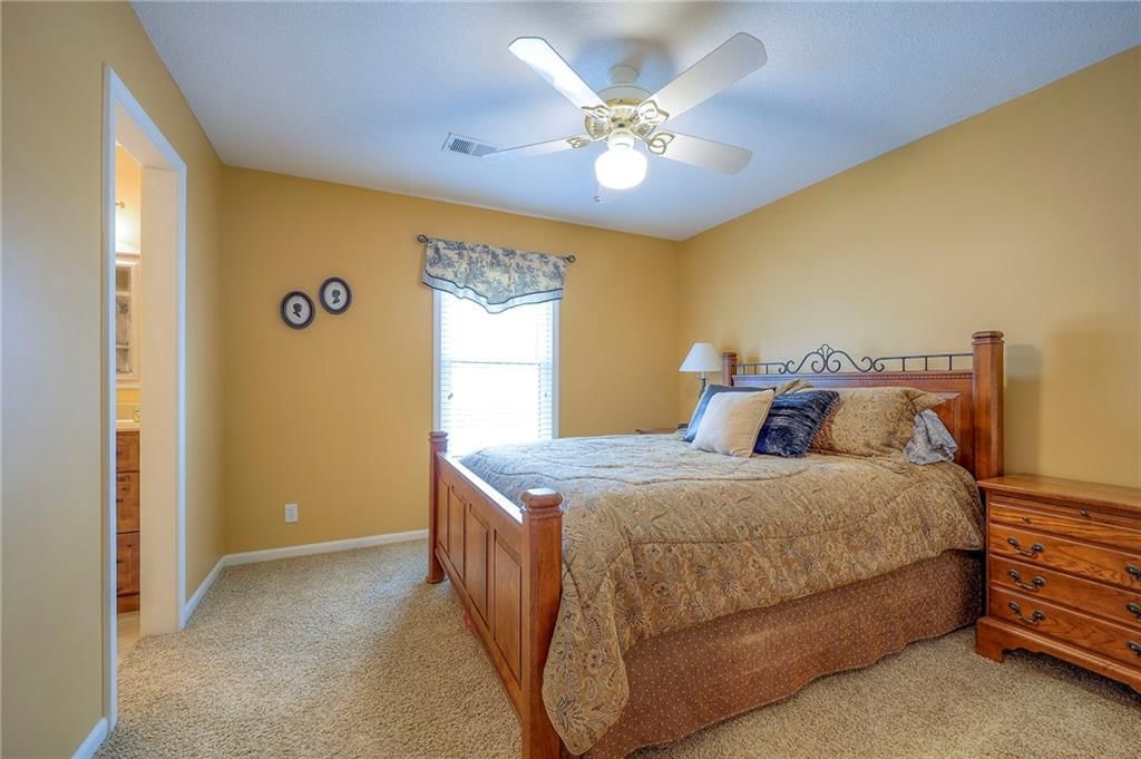 8528 Candlelight Lane — photo 31