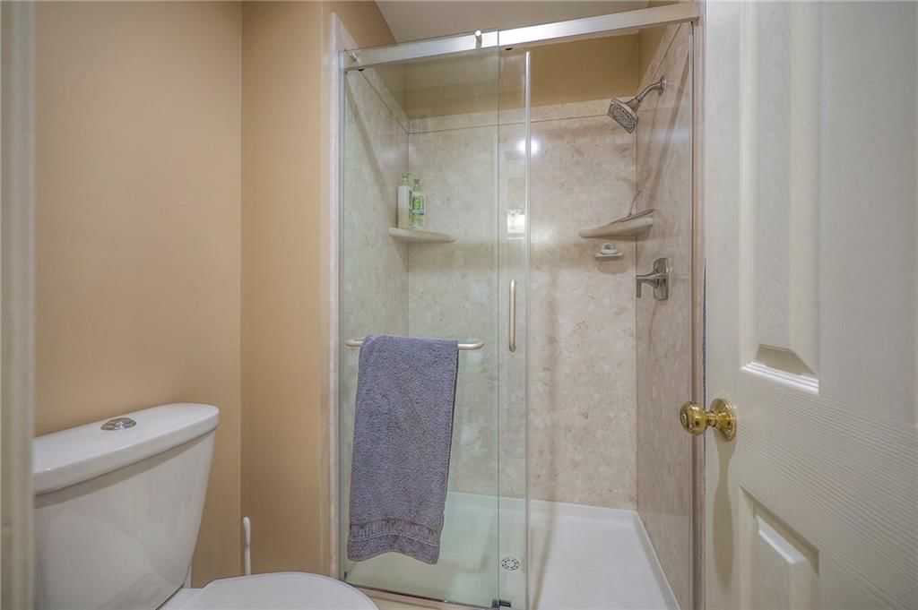 8528 Candlelight Lane — photo 33