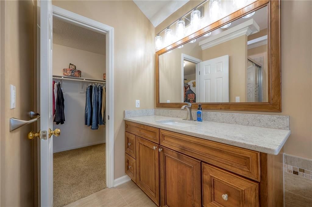 8528 Candlelight Lane — photo 39