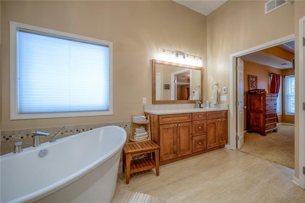 8528 Candlelight Lane — photo 40