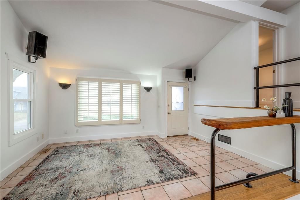 21607 W 178th Terrace — photo 3