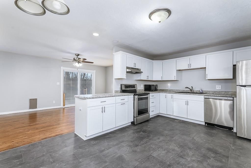8427 Sandusky Avenue — photo 3