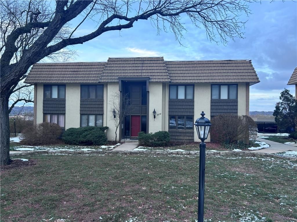 472 W 104 Street — photo 19