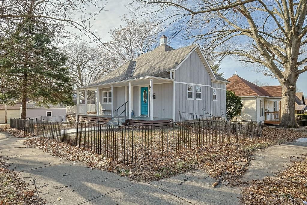 2924 Felix Street — photo 2