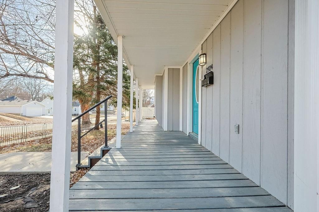 2924 Felix Street — photo 3