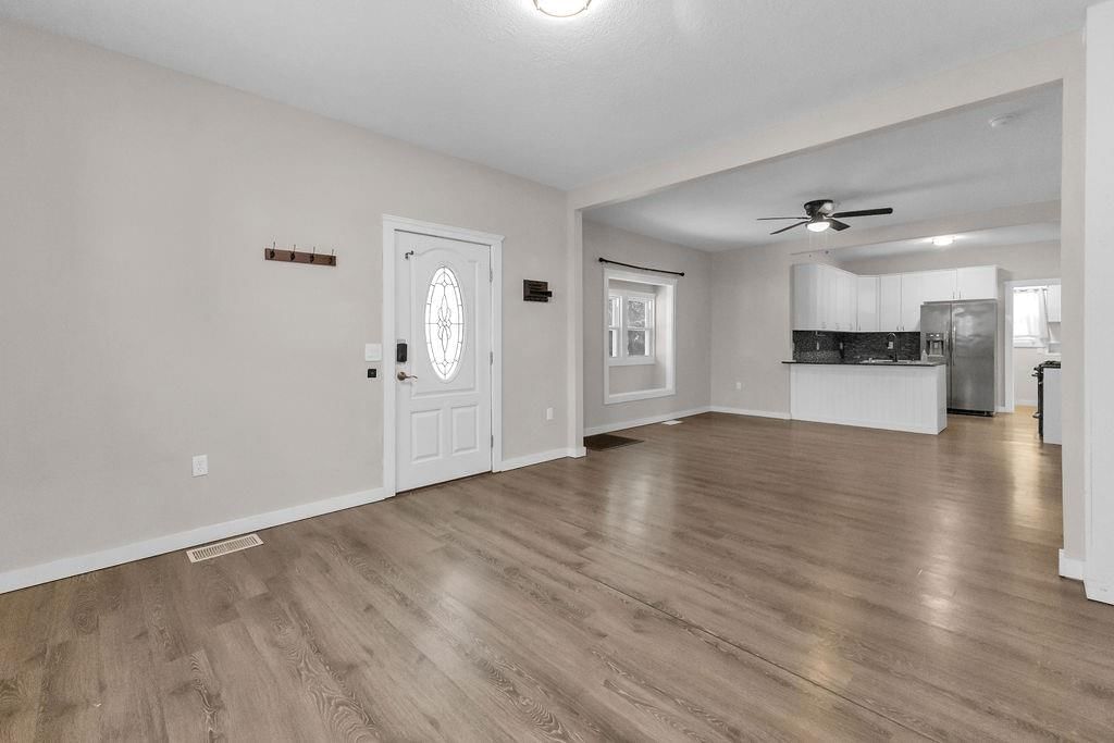 2924 Felix Street — photo 6