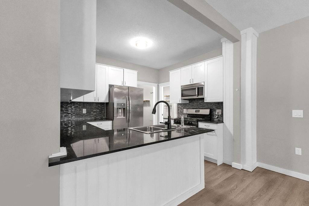 2924 Felix Street — photo 9