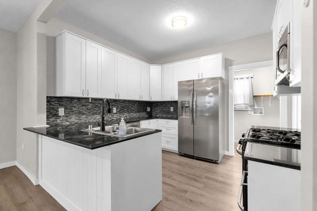 2924 Felix Street — photo 10
