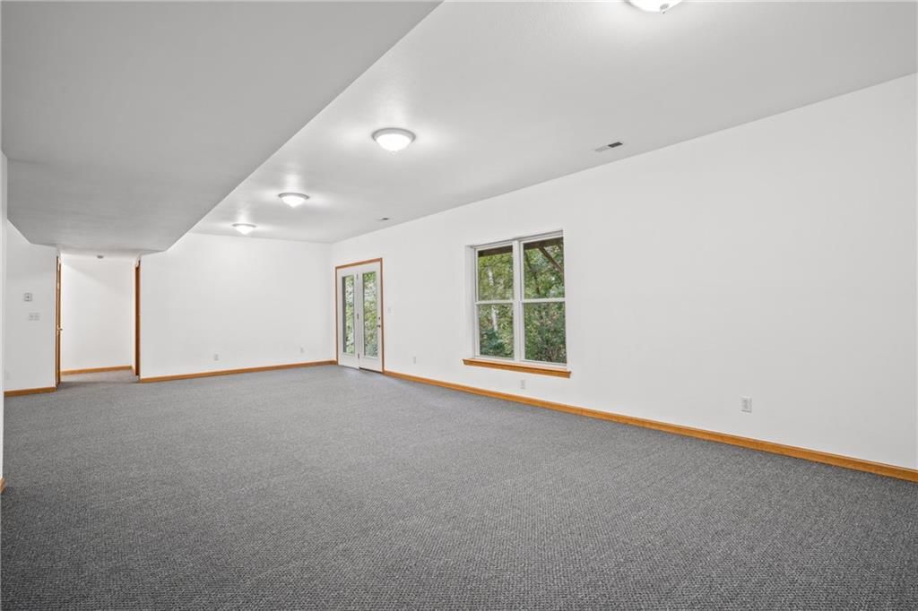 1024 Grace Lane — photo 32