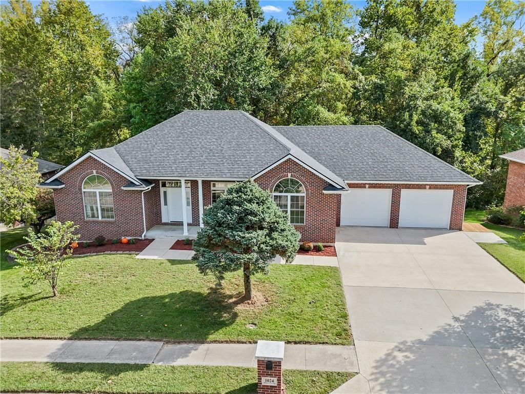 1024 Grace Lane — photo 45