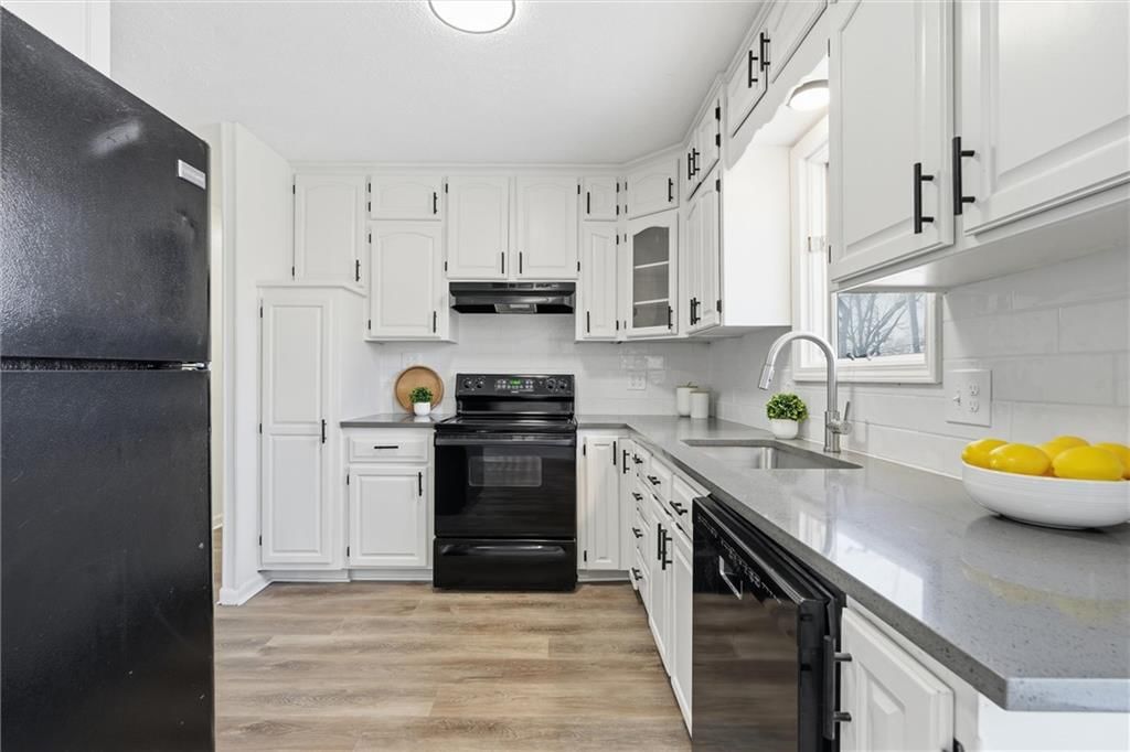 605 NE 3RD Street — photo 12