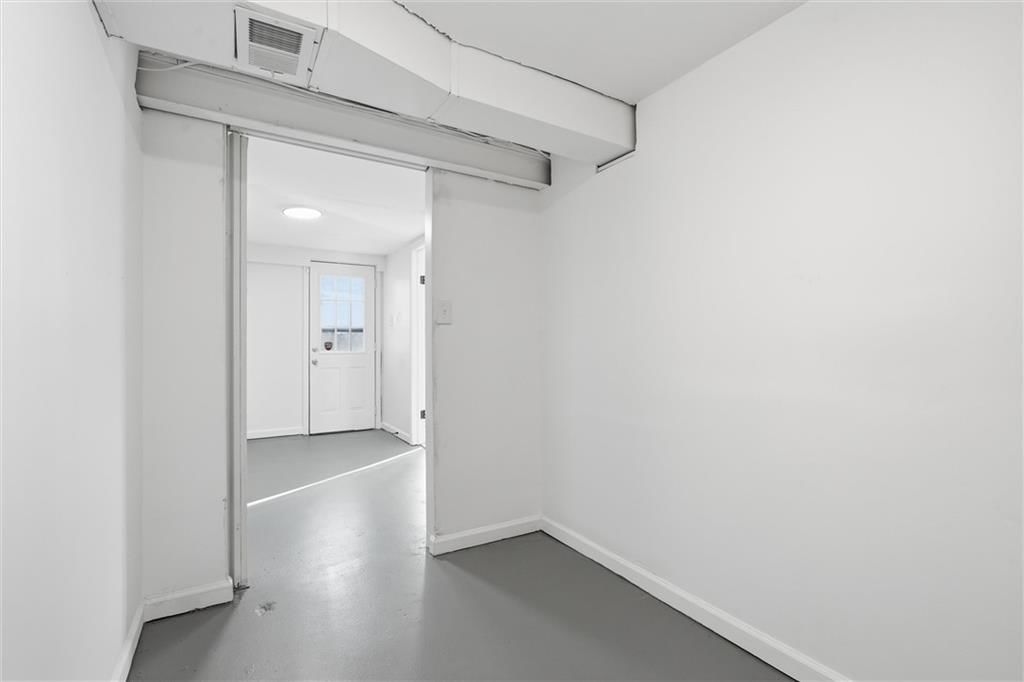 605 NE 3RD Street — photo 32