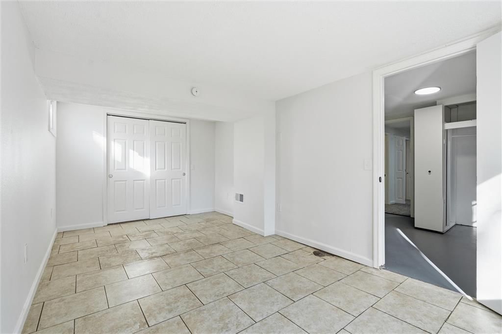 605 NE 3RD Street — photo 34