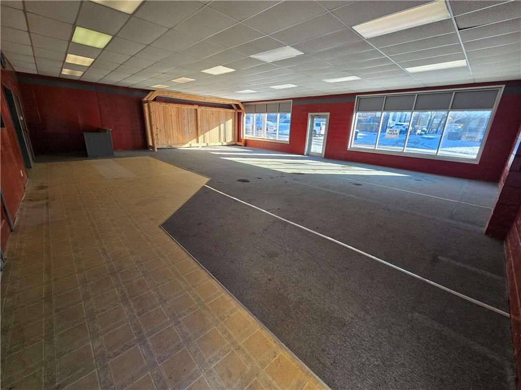 302 N Silver Street — photo 2