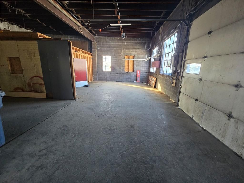 302 N Silver Street — photo 22