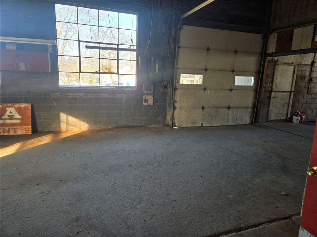 302 N Silver Street — photo 26