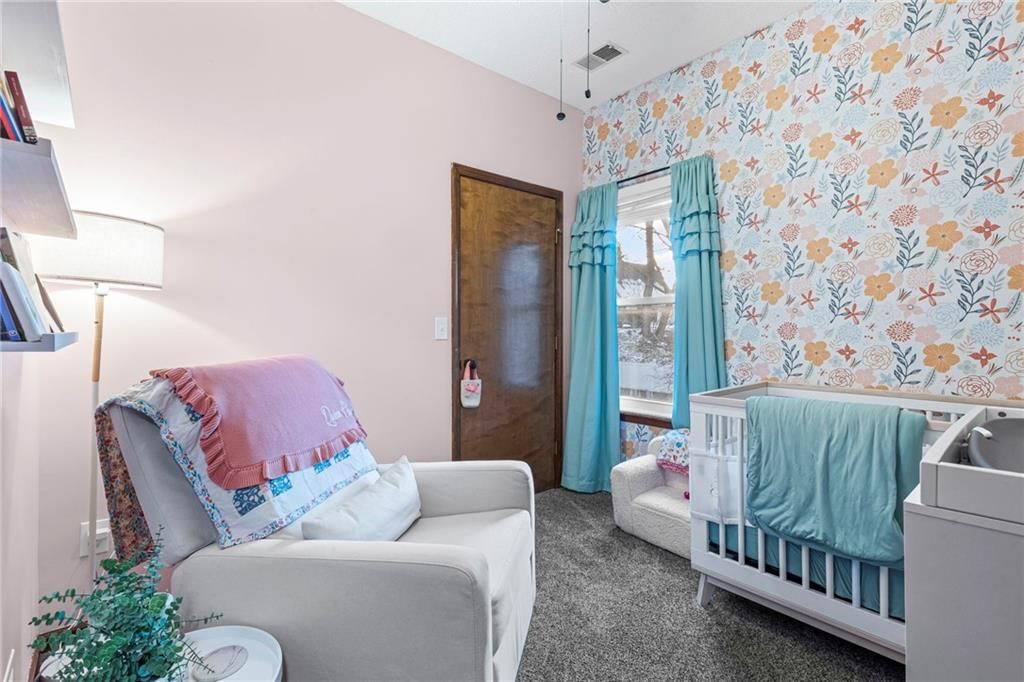 8032 N Everton Avenue — photo 18