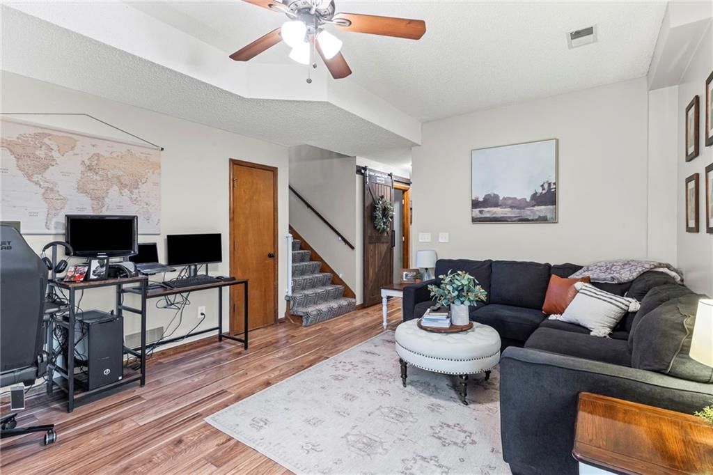 8032 N Everton Avenue — photo 22